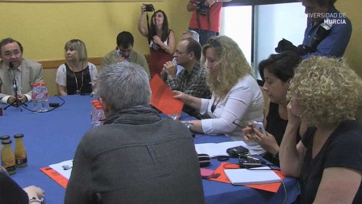 Reunión rector José Orihuela con medios de comunicación