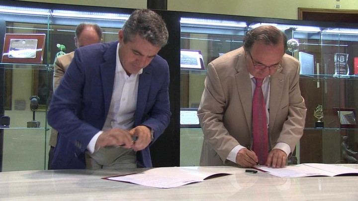 La UMU firma cuatro convenios de colaboración con empresas relacionadas con el ámbito de la química