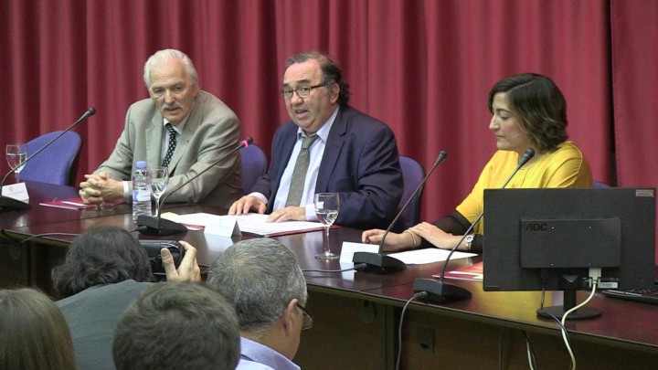 El presidente de la Unión Romaní, Juan de Dios Ramírez Heredia, habla de “Periodistas contra el racismo” en la UMU