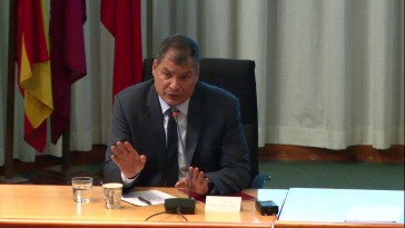 conferencia D. Rafael Correa, Preguntas