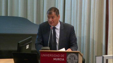 conferencia D. Rafael Correa, expresidente de Ecuador
