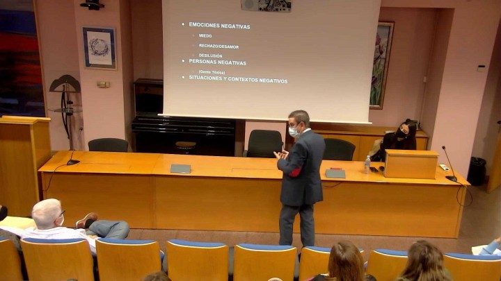 Conferencia "El mito del éxito académico". Juan Antonio Marín