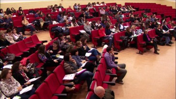 Mesa redonda sobre experiencias eficaces para atender a la diversidad: intervención del CEIP San Miguel de Molina de Segura (Murcia)